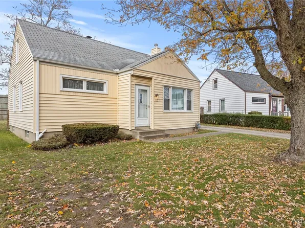 82 Ontario Dr, Cheektowaga, NY 14225