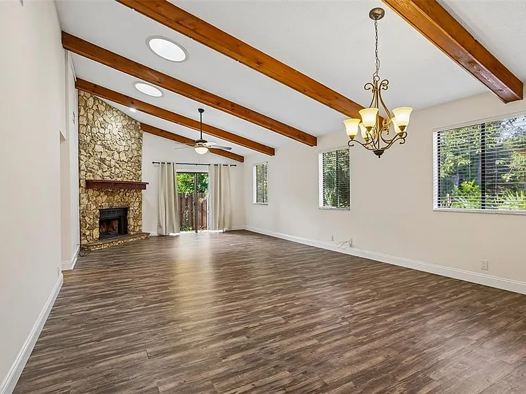 325 Timberline Trl — Photo 15