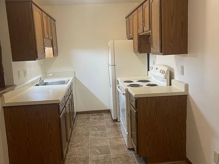 410 S River Rd #20-40-60 — Photo 10