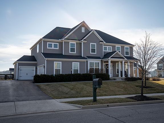 2nd image of 5833 Benton Ln