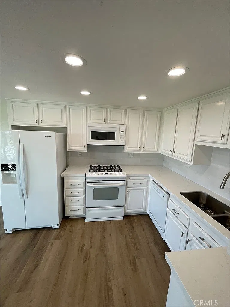 3 bed, 1778 sqft, $7,500 — Photo 4