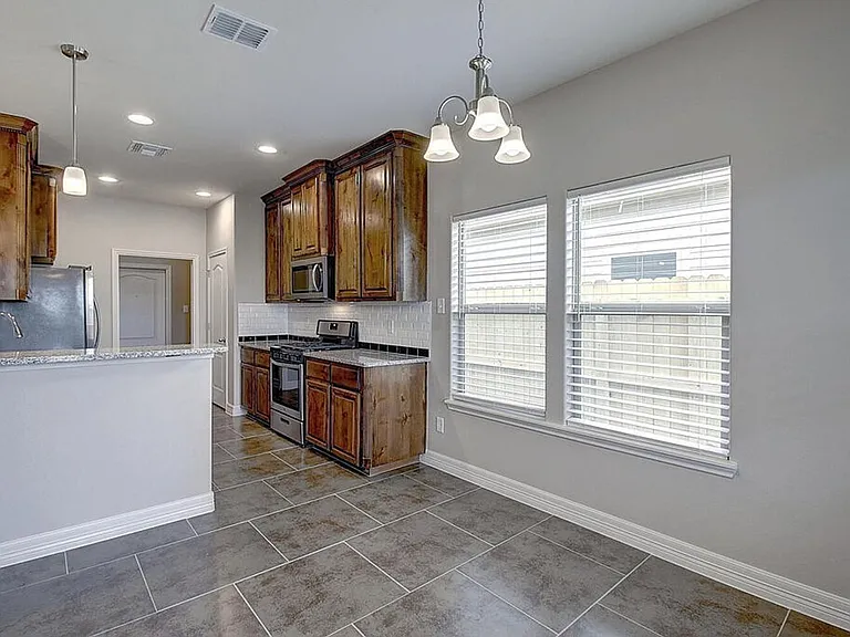 7530 Sable Creek Dr — Photo 40