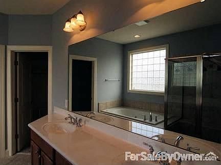 First (1st) Floor Master Bathroom