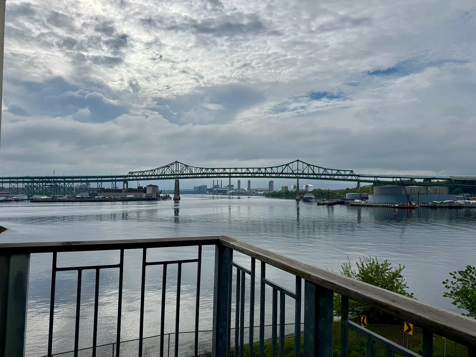 2 bed, 900 sqft, $3,200 — Photo 1