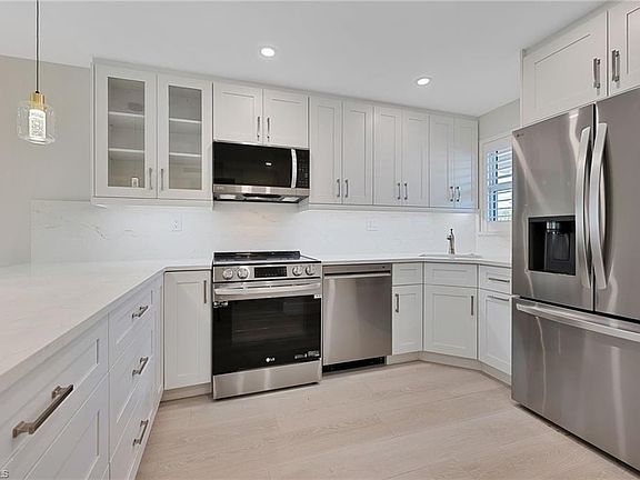 4th image of 9 High Point CIR N #108