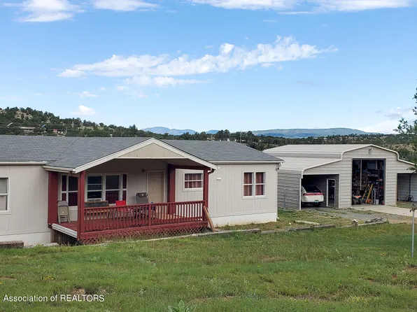 137 E Grandview Rd, Capitan, NM 88316