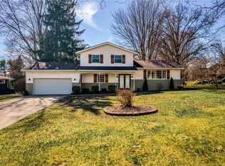 5926 Dailey Rd, Akron, OH 44319