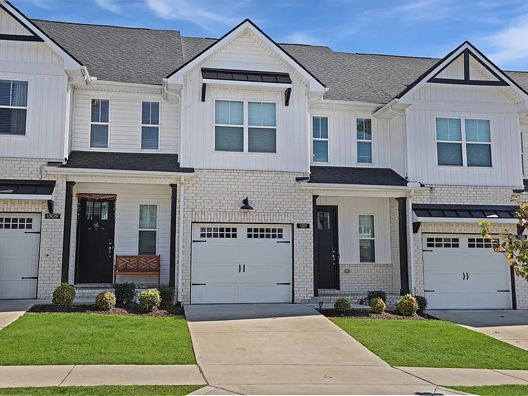 1311 Halter Park Dr — Photo 2