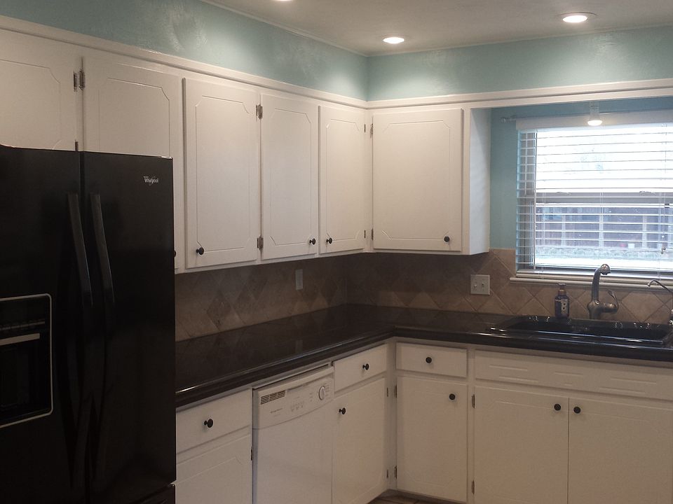 1st image of 721 N Elk Ave