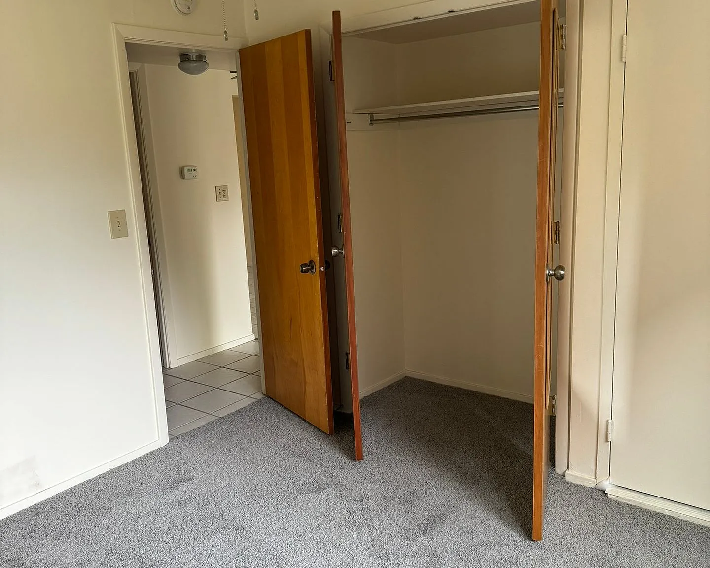 5th Ave Apartments — Photo 4