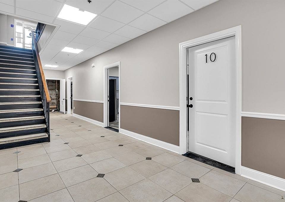1st image of 70 Court St Suite 10