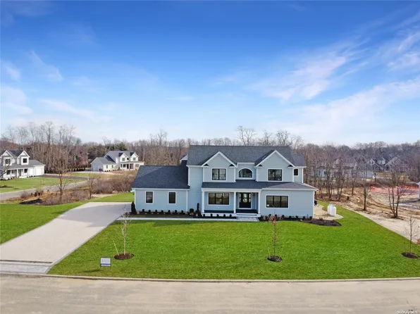 3010 Stanley Road, Mattituck, NY 11952