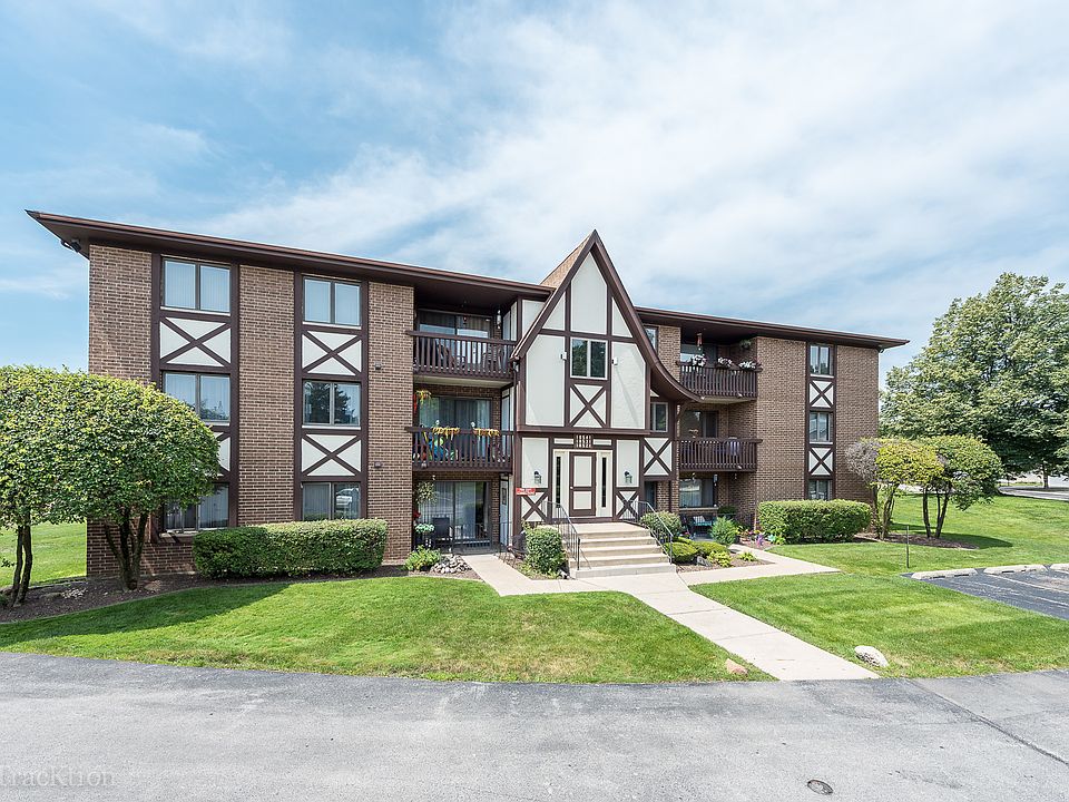 1st image of 10541 S Palos Pl #3A