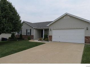 220 Niagra Dr, Wentzville, MO