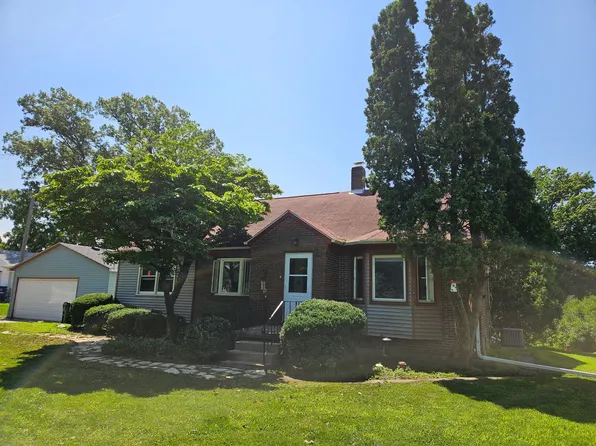 1517 W Kimberly Rd, Davenport, IA 52806