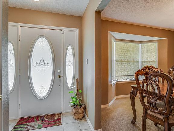 3rd image of 7410 Churchill Pl