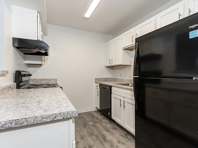 3833 Hoosier Woods Ct — Photo 6