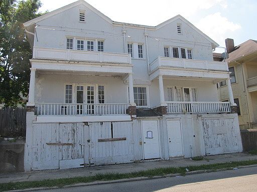 1st image of 12 W Helena St APT 3