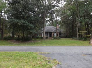 947 S Lakeshore Dr, Valdosta, GA 31605