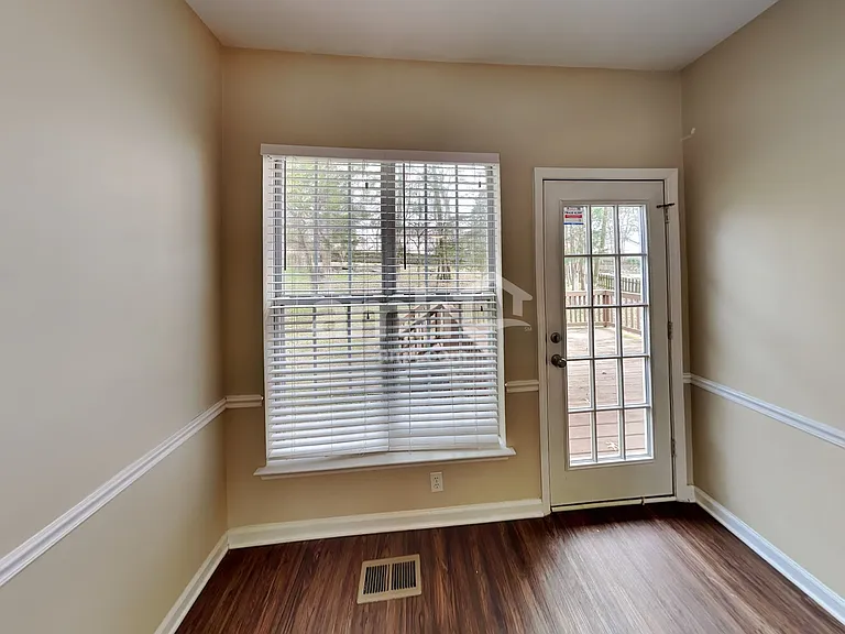 1617 Eagle Trace Dr — Photo 9
