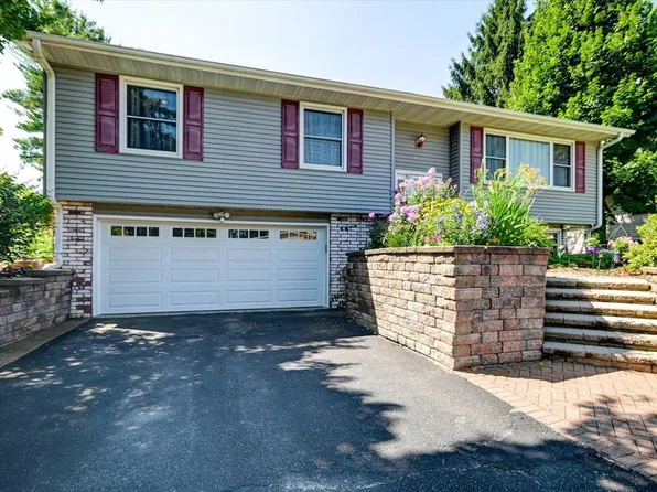 4101 Donald Dr, Madison, WI 53704