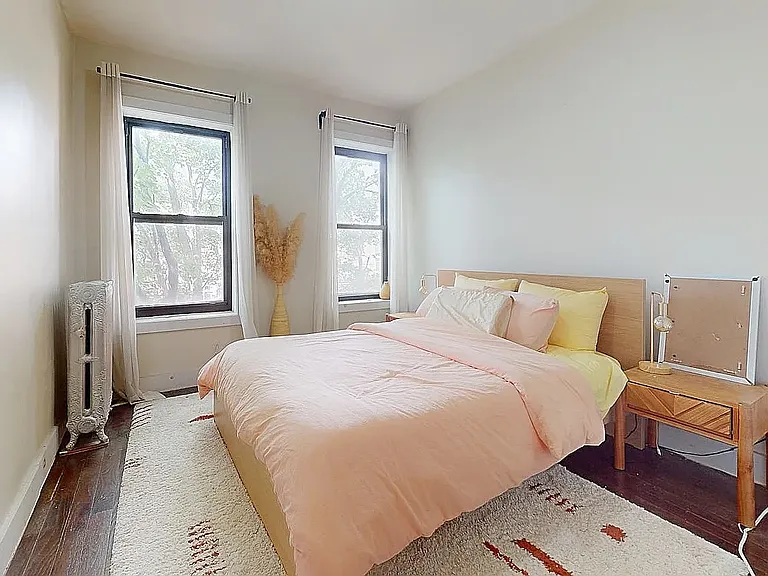 1045 Sterling Pl #3 — Photo 2
