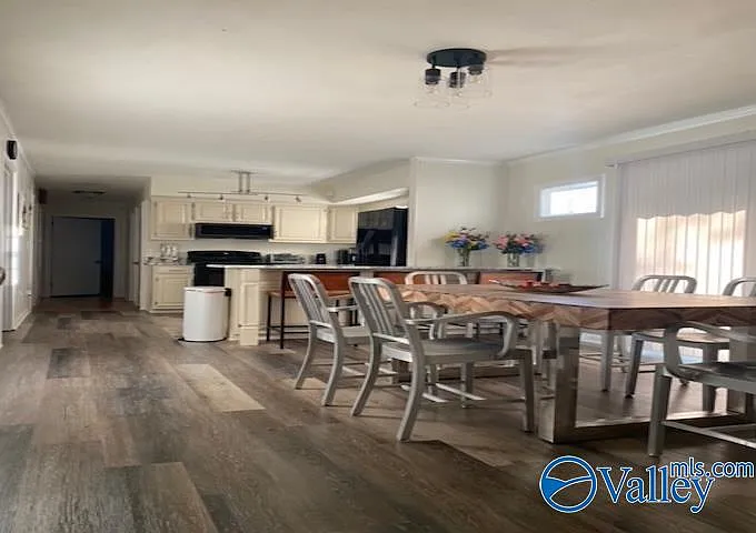 3203 Dyas Dr NW — Photo 9