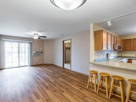 5th image of 7395 WHITESPIRE ROAD Unit 11