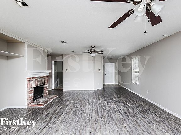 5th image of 8771 Cove Meadow Ln