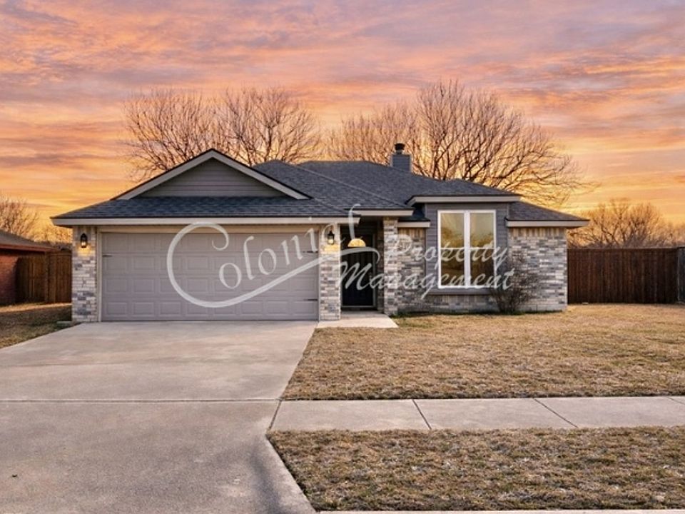 1st image of 2404 Henry Dr