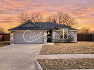 2404 Henry Dr, Killeen, TX 76543