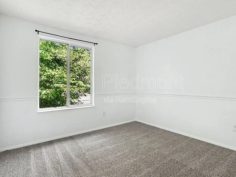 10475 Willow View Cir — Photo 17