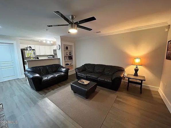 3914 Cherokee Woods Way APT 207