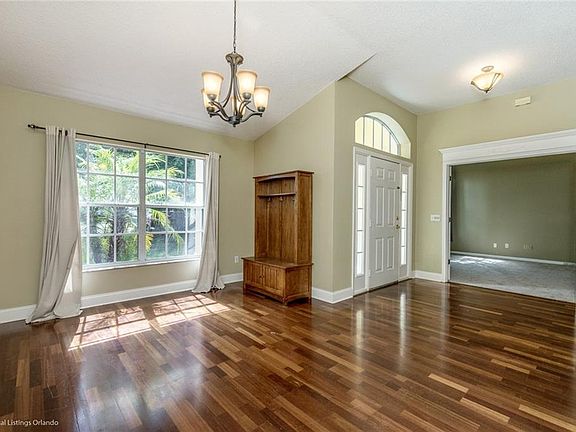 3rd image of 1105 Cardinal Creek Pl