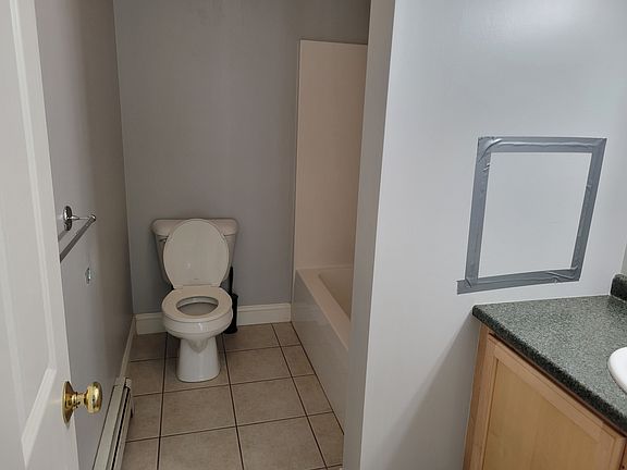 5th image of 67 Garrison Ave