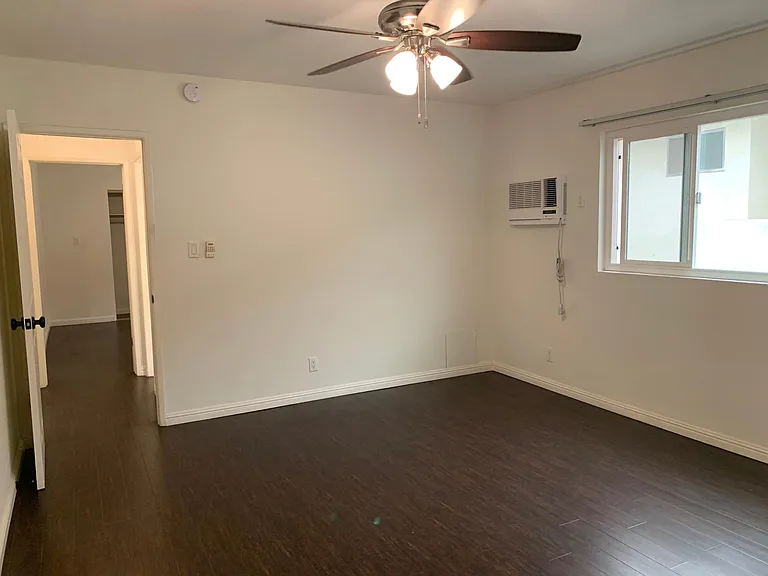 1678 Federal Ave #3 — Photo 24