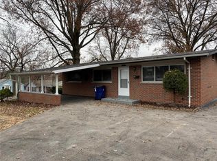 10449 Saint Ann Ln, Saint Ann, MO 63074