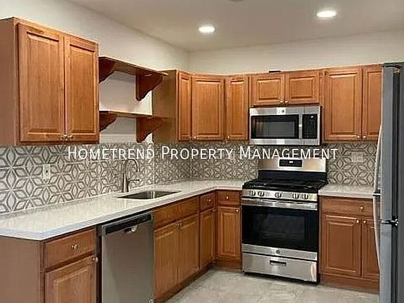 3rd image of 1644 E 1st St