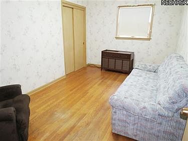 5th image of 3844 Artmar Dr