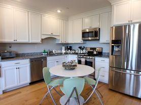 1008 Tremont St, Roxbury Crossing, MA