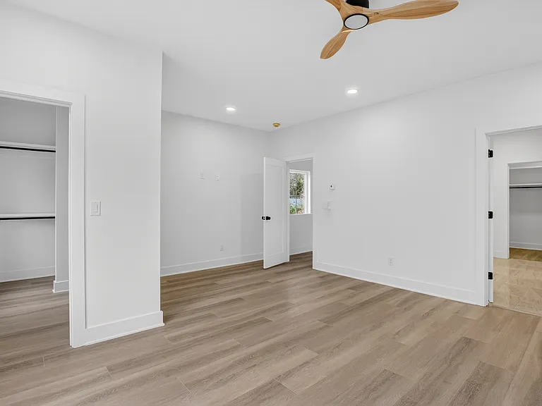 1311 Condon St — Photo 9