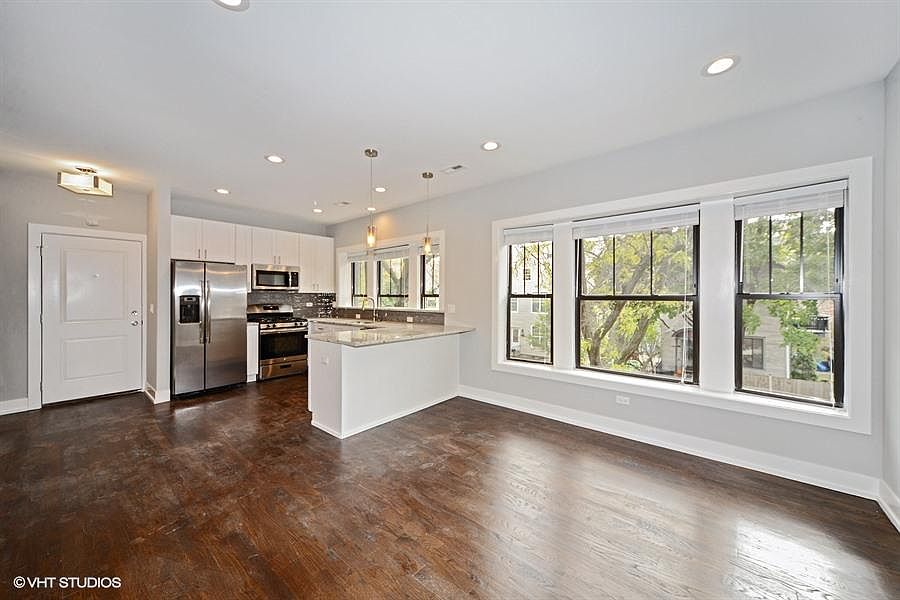 1st image of 1750 W Summerdale Ave #2