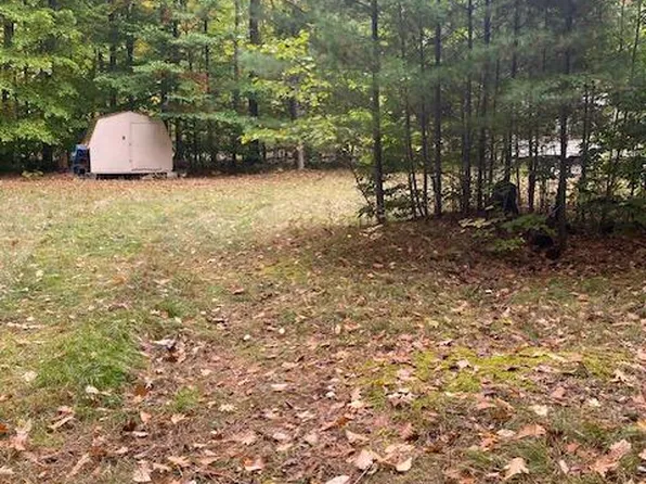 5734 S Croton Hardy Dr, Newaygo, MI 49337