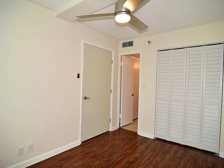 400 E Colonial Dr #703 — Photo 17