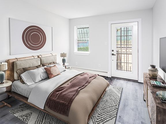 3rd image of 173 Brook Ave #1