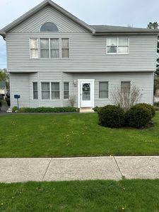 163 N California Ave, Mundelein, IL, 60060