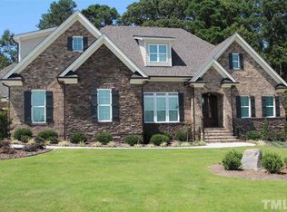 5700 Buteo Ct, Fuquay Varina, NC 27526