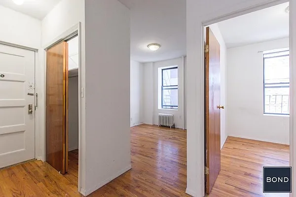 Rented by Bond New York | media 11