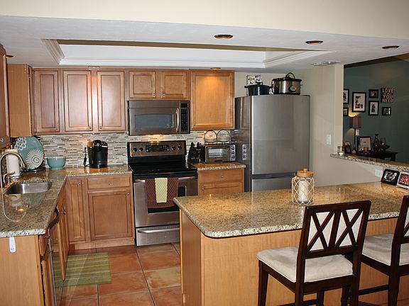 2nd image of 34 Willoughby Dr
