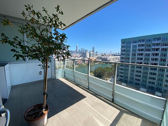 2nd image of 708 Long Bridge St APT 1308